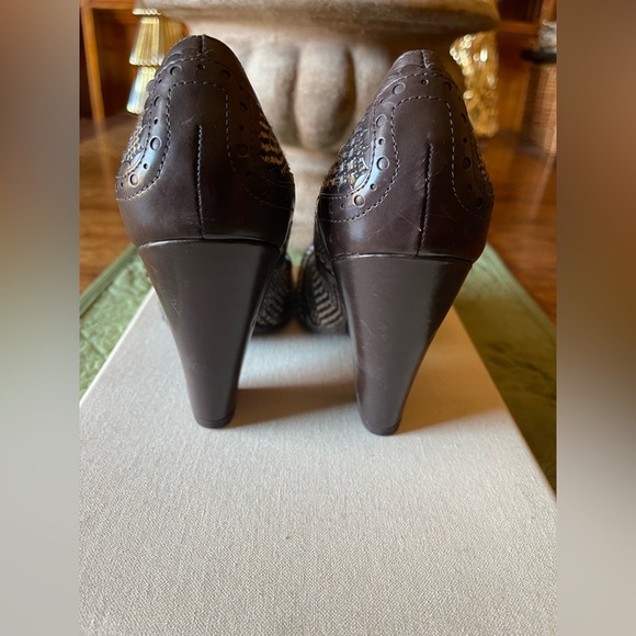 Vince Camuto NWOT Dark Brown Tweed Mary Jane Heels - Picture 10 of 16